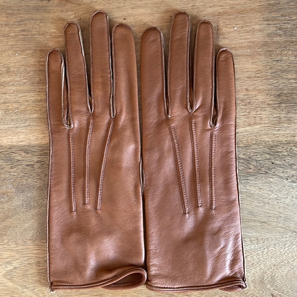 Rare Vintage leather gloves. New in original packaging.